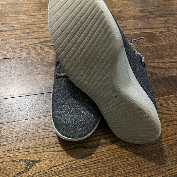 Allbirds - Picture 3 of 3